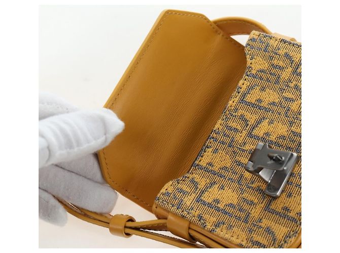 Christian Dior Trotter Canvas Rock Shoulder Pouch Yellow Silver Auth 203620M Argento Giallo - vista 21