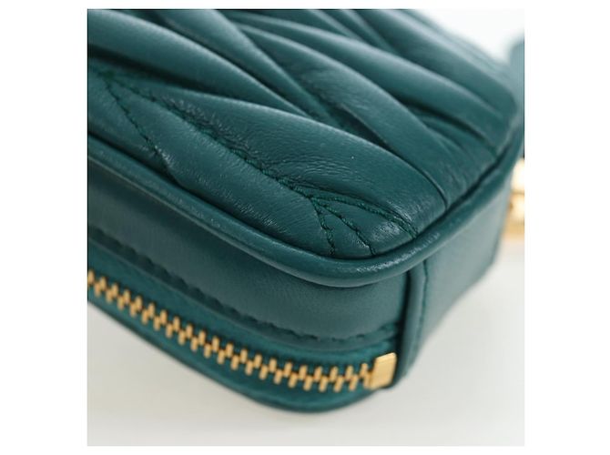 Miu Miu Matelasse Neck Pouch Leather Green Gold Auth 197292M D'oro Verde - vista 17