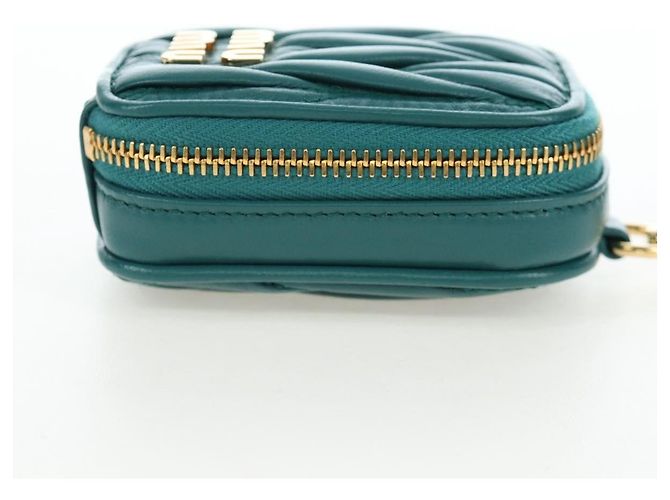 Miu Miu Matelasse Neck Pouch Leather Green Gold Auth 197292M D'oro Verde - vista 4