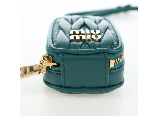 Miu Miu Matelasse Neck Pouch Leather Green Gold Auth 197292M D'oro Verde - vista 5