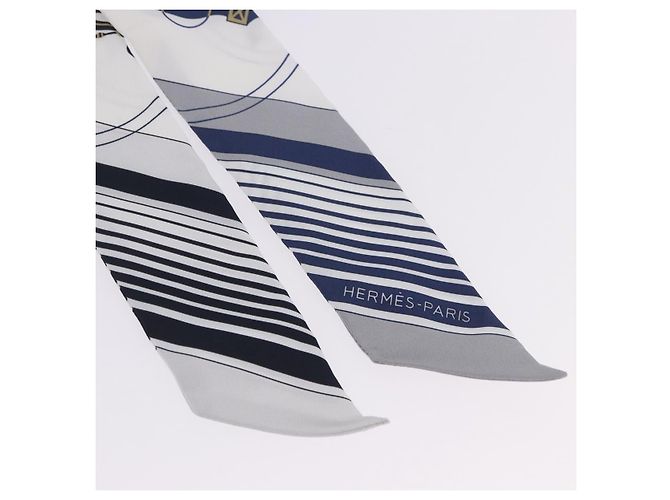 Hermès Lenço Twilly HERMES "EX-LIBRIS" Seda Azul Marinho Auth 204125M - vista 2