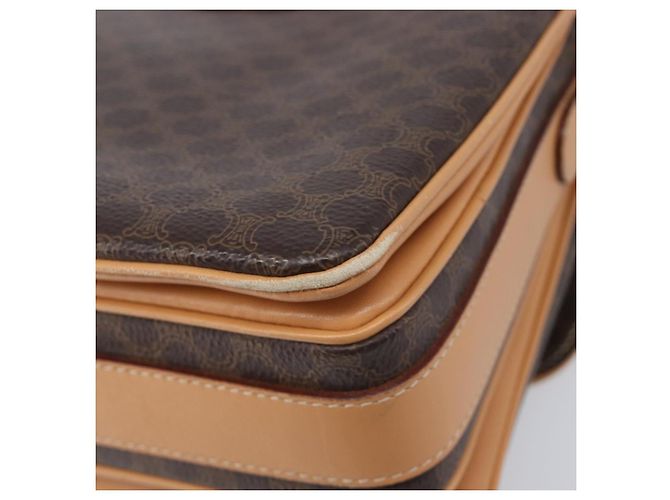 Céline Borsa a tracolla CELINE Macadam Canvas PVC Leather Brown Gold Auth 205135V Marrone D'oro - vista 17