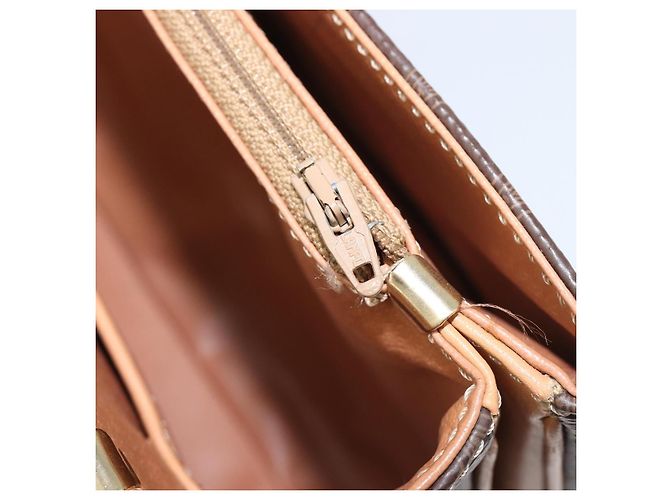 Céline Borsa a tracolla CELINE Macadam Canvas PVC Leather Brown Gold Auth 205135V Marrone D'oro - vista 25