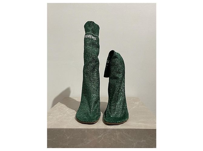 Vêtements Botas VETEMENTS verdes T.38 - vista 4