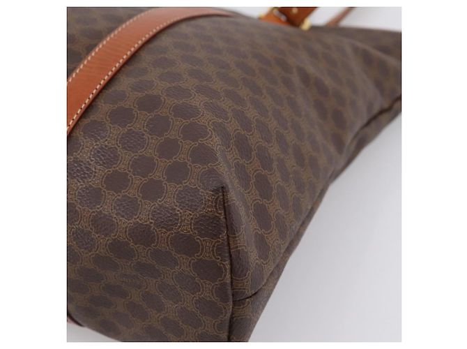 Céline CELINE Macadam Canvas Tote Bag PVC Leder Braun Gold Auth 203674A Golden - Ansicht 14