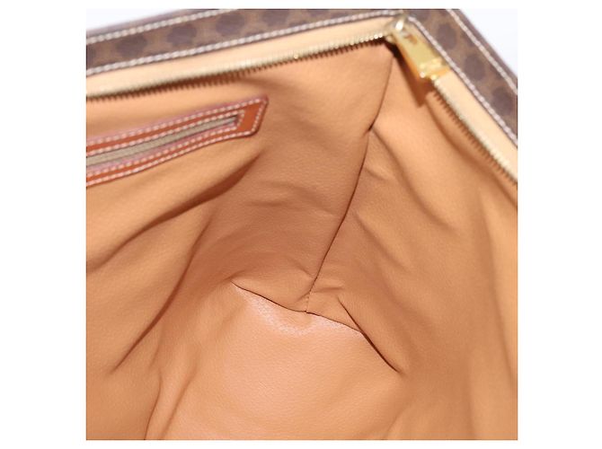 Céline CELINE Macadam Canvas Tote Bag PVC Leder Braun Gold Auth 203674A Golden - Ansicht 21