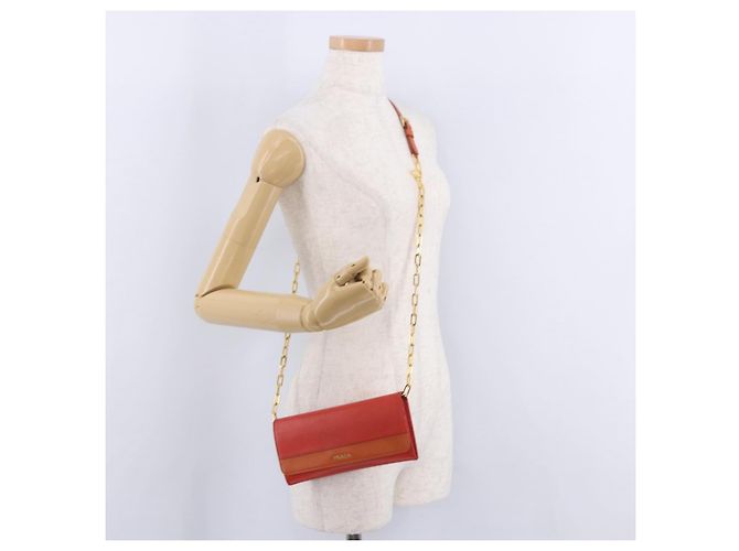 Portafoglio a spalla con catena PRADA in pelle Saffiano Arancione Tono Oro Auth ka6249 - vista 29