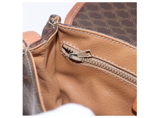 Céline CELINE Macadam Canvas Schultertasche PVC Leather Brown Gold Auth 204266 Braun Golden - vue 30