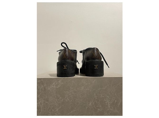 Derbies Louis Vuitton Beaubourg T.37,5 Castaño - vista 7