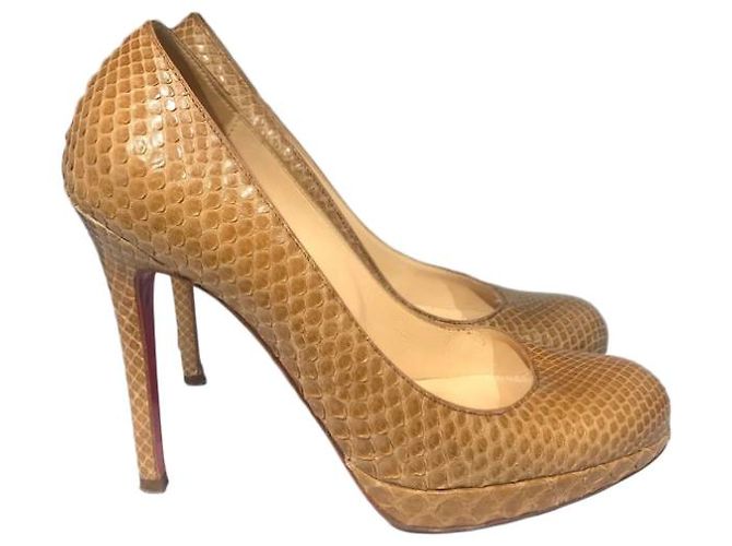 Décolleté Christian Louboutin T.35,5 Cammello - vista 7