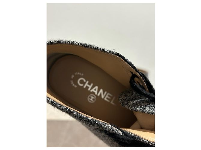 Stivaletti Chanel grigi T.36,5 Grigio - vista 8