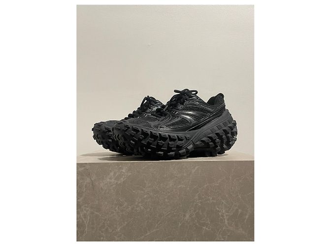 Sneaker Balenciaga Bouncer T.37 Nero - vista 3
