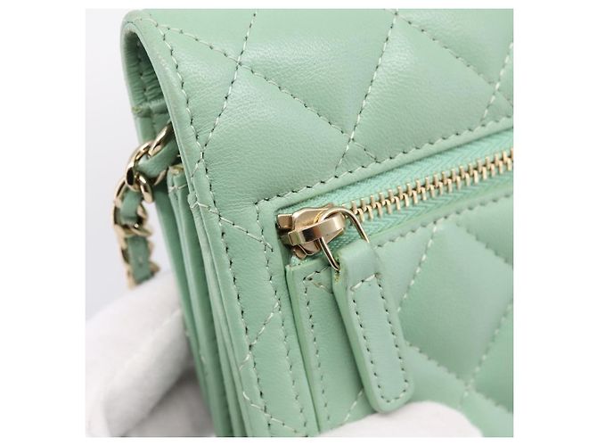 Portafoglio a spalla con catena CHANEL Matelasse in pelle d'agnello verde e oro CC Auth am12655SAM D'oro - vista 19