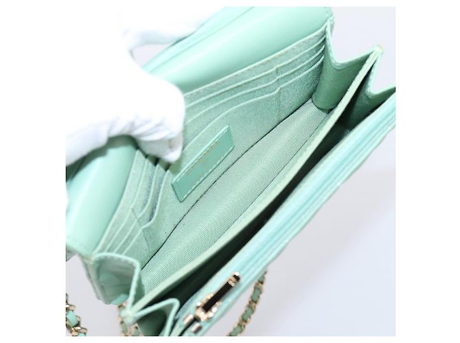 Portafoglio a spalla con catena CHANEL Matelasse in pelle d'agnello verde e oro CC Auth am12655SAM D'oro - vista 25