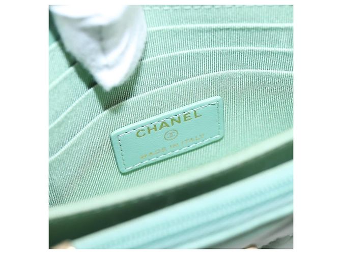 Portafoglio a spalla con catena CHANEL Matelasse in pelle d'agnello verde e oro CC Auth am12655SAM D'oro - vista 26