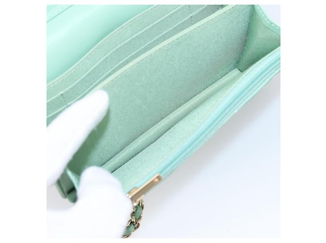 Portafoglio a spalla con catena CHANEL Matelasse in pelle d'agnello verde e oro CC Auth am12655SAM D'oro - vista 27