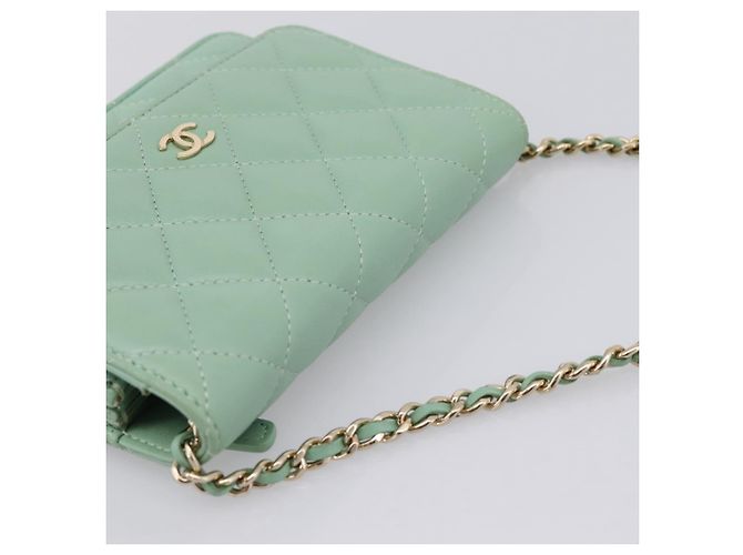 Portafoglio a spalla con catena CHANEL Matelasse in pelle d'agnello verde e oro CC Auth am12655SAM D'oro - vista 6