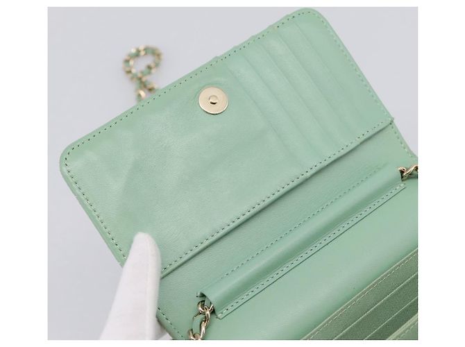 Portafoglio a spalla con catena CHANEL Matelasse in pelle d'agnello verde e oro CC Auth am12655SAM D'oro - vista 8