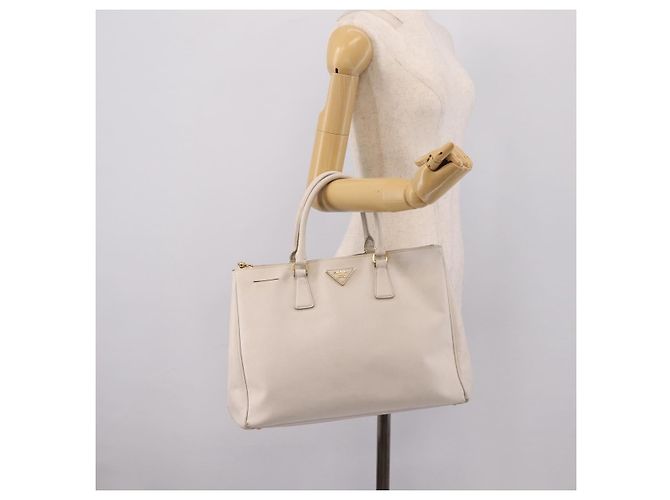 Borsa a mano PRADA Galleria in pelle Saffiano White Gold Auth 201363 Bianco D'oro - vista 27