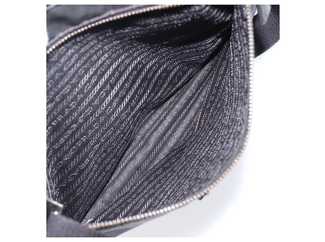 Bolso de hombro PRADA Nylon Black Silver Auth 205158 Negro Plata - vista 30