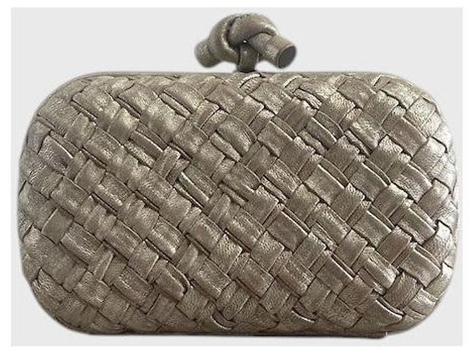 Minaudière Bottega Veneta champagne D'oro - vista 4