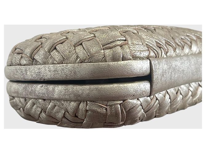 Minaudière Bottega Veneta champagne D'oro - vista 7