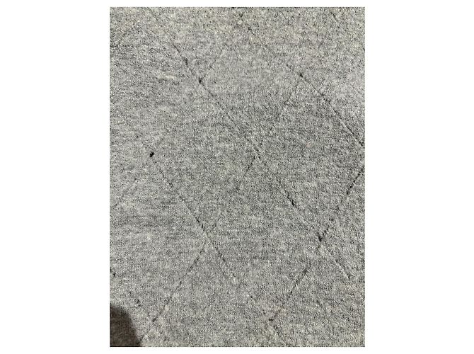 Sciarpa Chanel grigia in lana e seta con logo CC in cristallo Grigio - vista 4