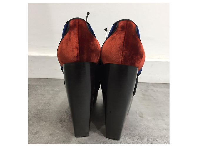 Stivaletti Christian Louboutin velluto T.36,5 Nero - vista 4