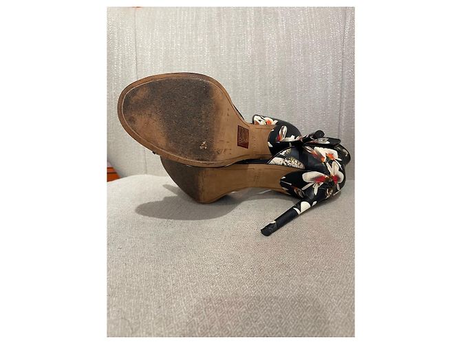 Sandales Givenchy noirs T.39 - vue 7