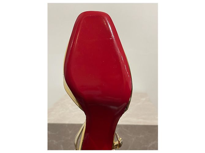 Christian Louboutin Louboutin Pumps nacre doré T.38,5 Golden - Ansicht 9