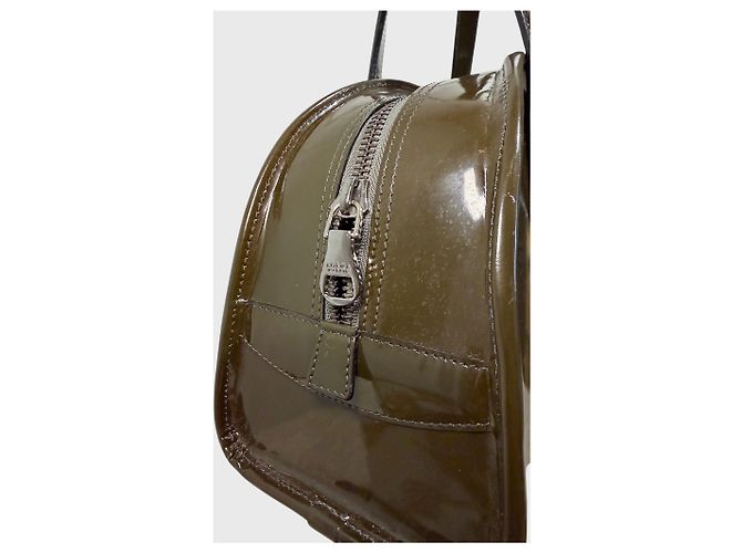 Loewe Handtasche aus Lackleder Khaki - Ansicht 7