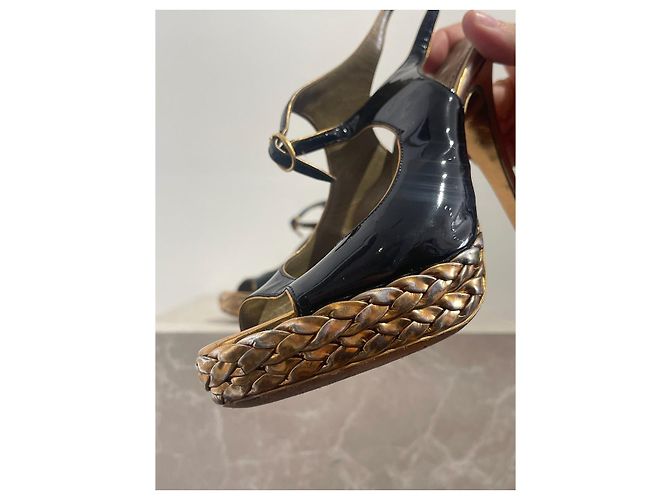 Décolleté Yves Saint Laurent nere T.35,5 Nero - vista 4