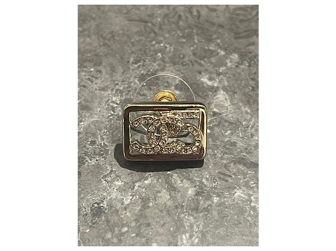 Brincos Chanel 5 Dourado - vista 2