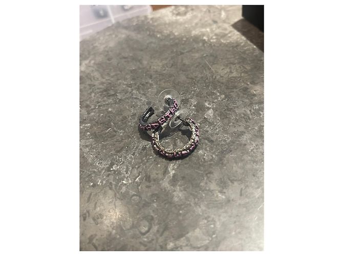 Orecchini Chanel a cerchio rosa Nero - vista 4