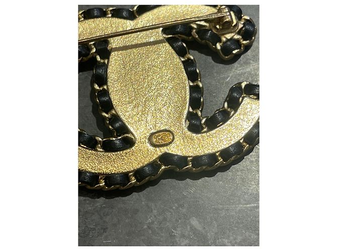 Chanel Brosche goldfarben und schwarzes Leder Golden - Ansicht 5
