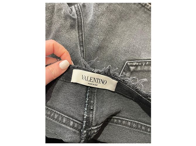 Valentino Garavani Shorts Valentino noir T.36 Nero - vista 4