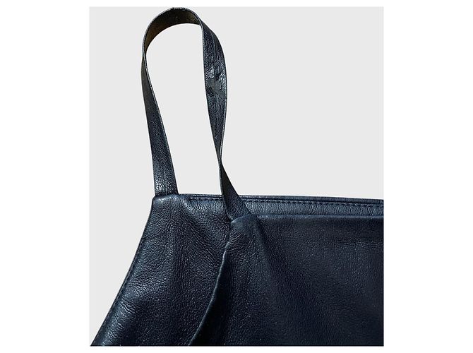 Top Nanushka negro T. S - vista 6
