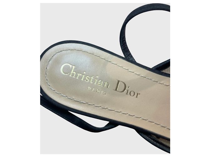 Christian Dior Sapatilhas Dior com bolinhas T.38,5 Bege - vista 6
