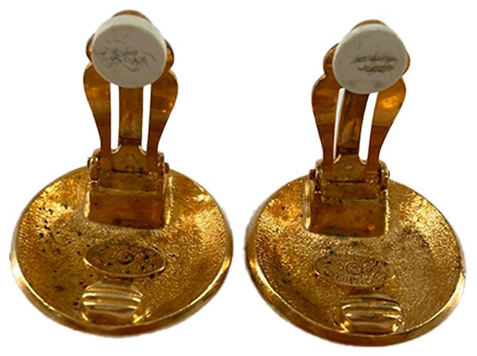 Orecchini a clip rotondi Chanel CC placcati oro D'oro - vista 2