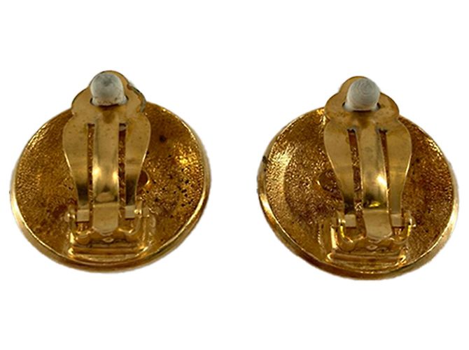Orecchini a clip rotondi Chanel CC placcati oro D'oro - vista 3