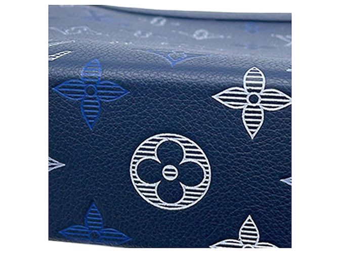 Borsa a tracolla Portafoglio indossabile Gaston Blue Louis Vuitton Monogram Shadow - vista 7