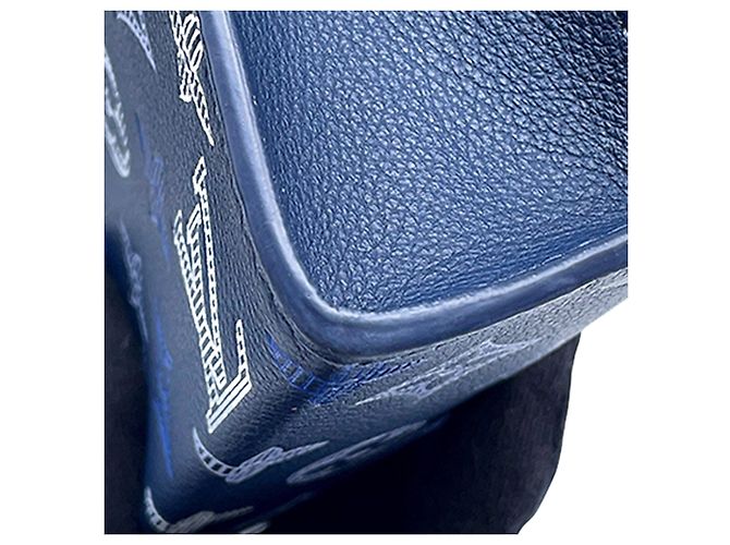 Borsa a tracolla Portafoglio indossabile Gaston Blue Louis Vuitton Monogram Shadow - vista 9
