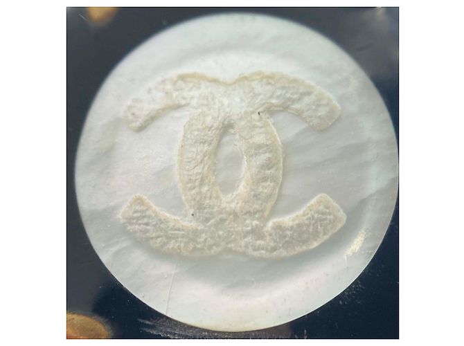 Orecchini a clip Chanel CC in resina nera e placcati oro Nero - vista 11