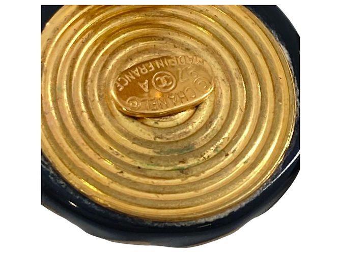 Orecchini a clip Chanel CC in resina nera e placcati oro Nero - vista 6