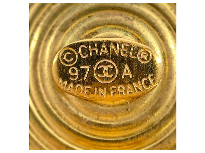 Orecchini a clip Chanel CC in resina nera e placcati oro Nero - vista 7