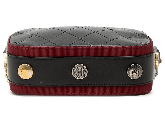 Borsa Camera Chanel nera in vitello trapuntato e grosgrain con bottoni e doppia zip Nero - vista 3