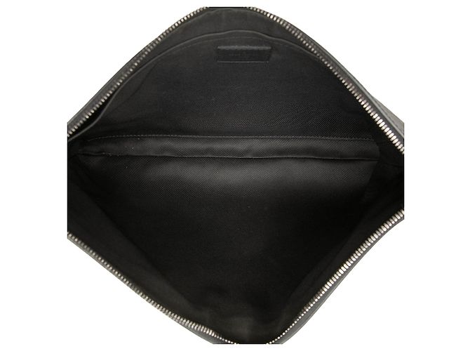Borsa a pochette clutch Louis Vuitton Monogram Shadow Discovery nera Nero - vista 4