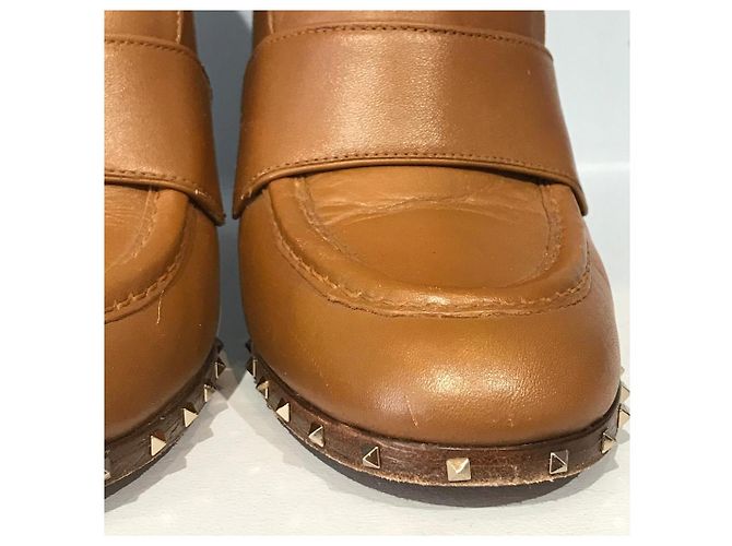 Valentino Garavani Décolleté Valentino camel T.38,5 Cammello - vista 4
