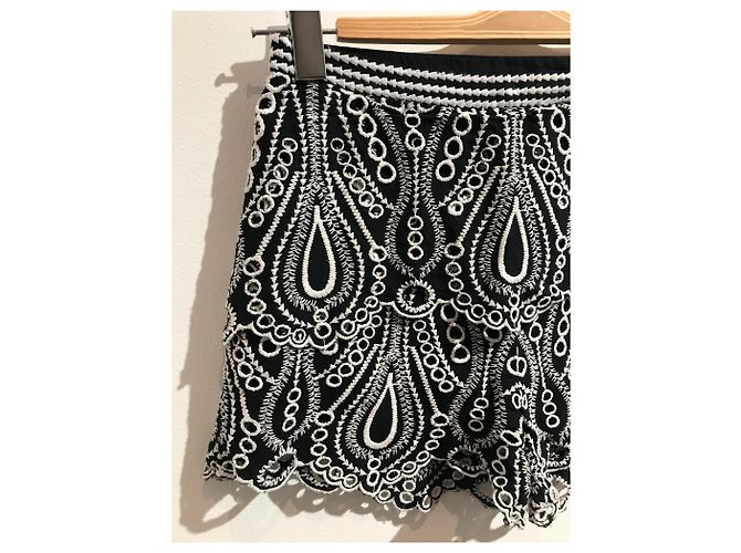 Pantaloncini Iro Nicky in cotone nero con ricami bianchi - vista 2