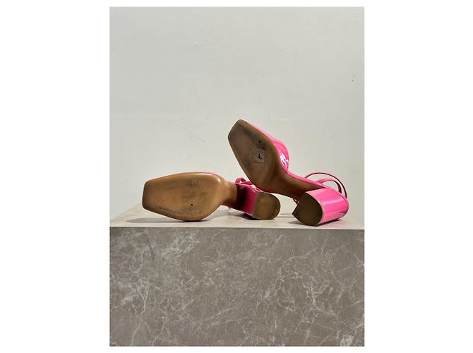 Valentino Garavani Décolleté Valentino rosa T.37,5 - vista 6